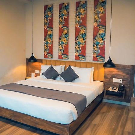 Jade City Hotel Pokhara Eksteriør bilde