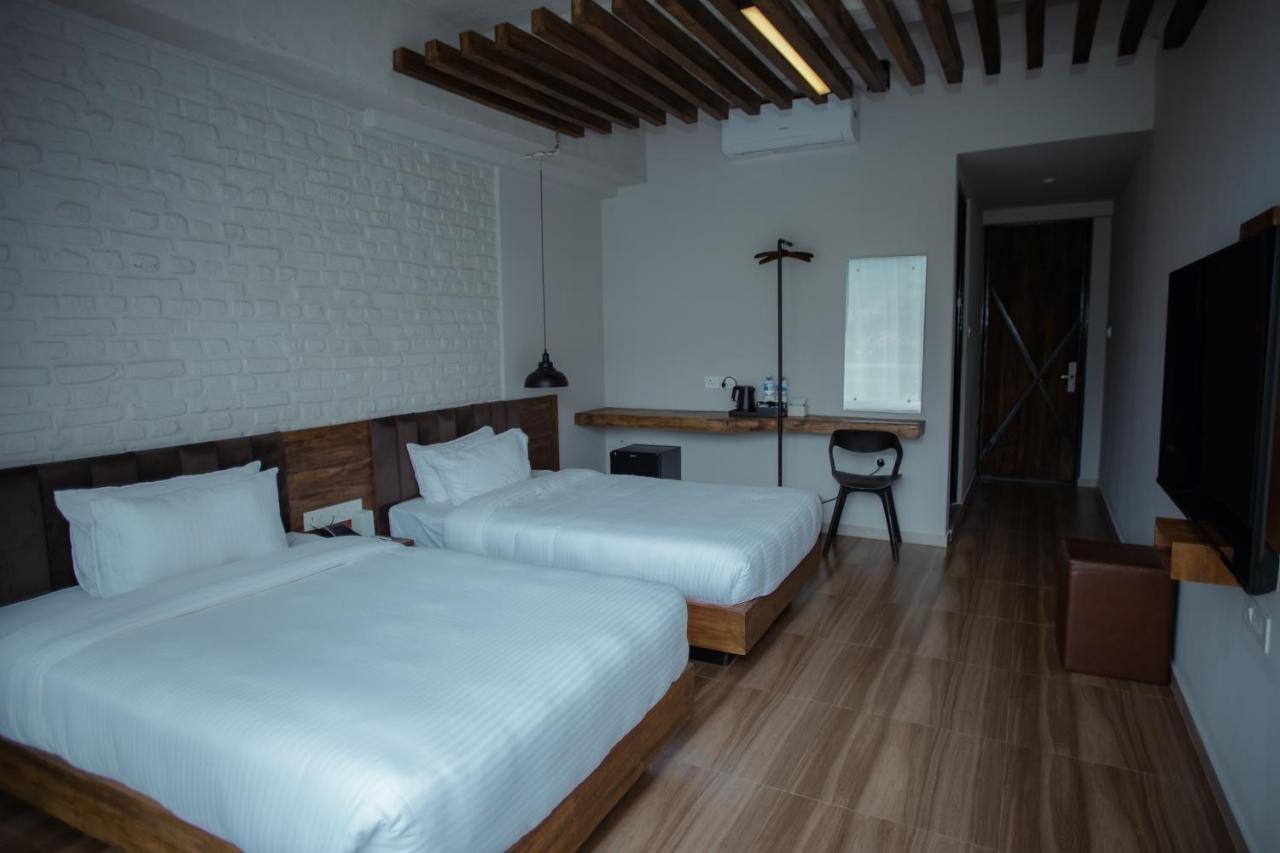 Jade City Hotel Pokhara Eksteriør bilde