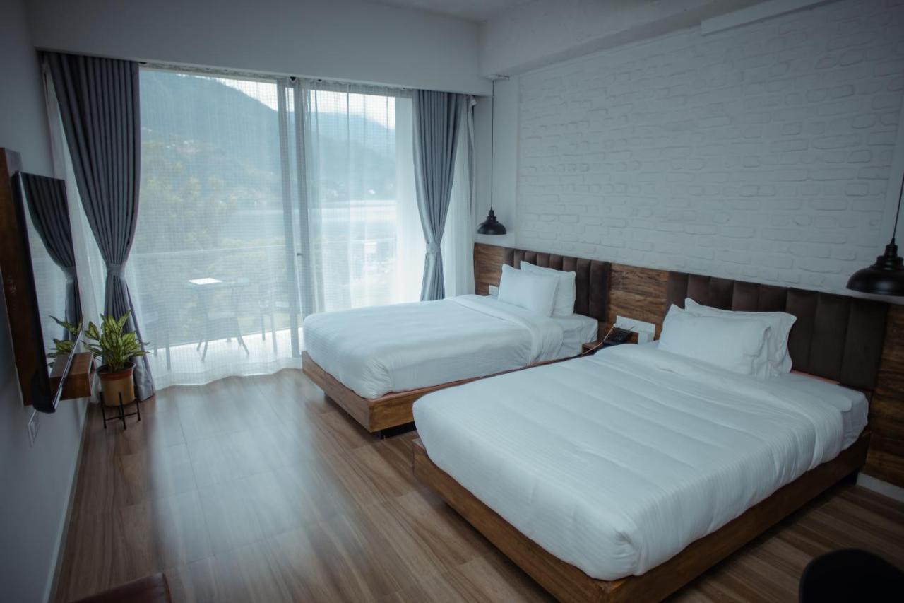 Jade City Hotel Pokhara Eksteriør bilde