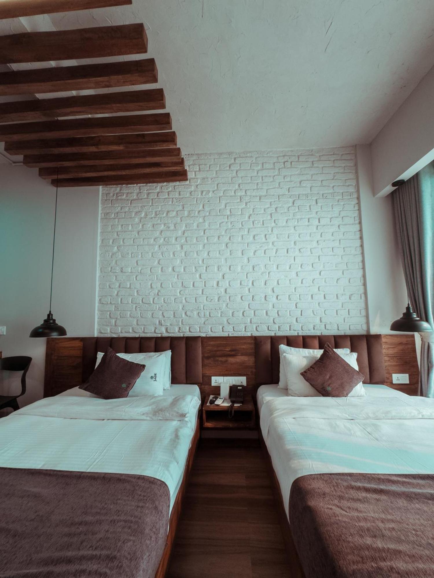 Jade City Hotel Pokhara Eksteriør bilde